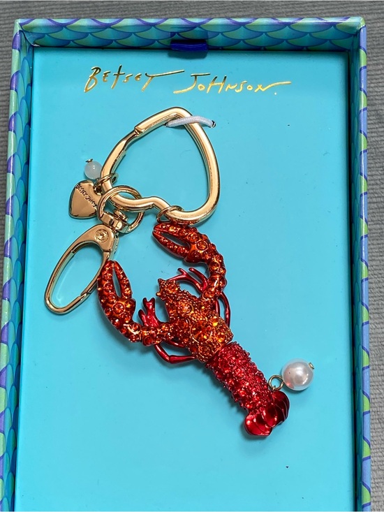 Betsey Johnson Accessories - Betsey Johnson Red Crystal GlitterLobster Keychain NIB with Pearl Accent, gold